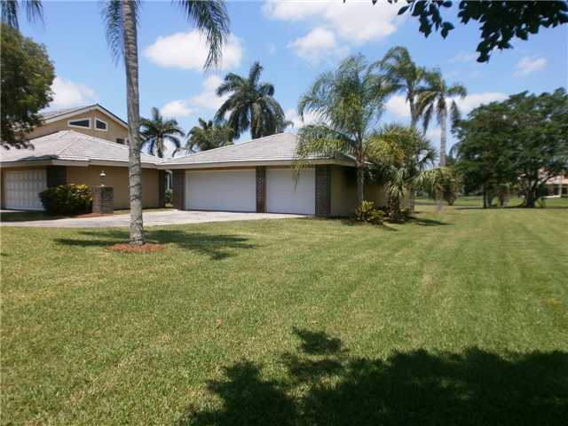 10145 Avenida Del Rio Delray Beach, FL 33446 - Photo 3 of 25 Additional Photo