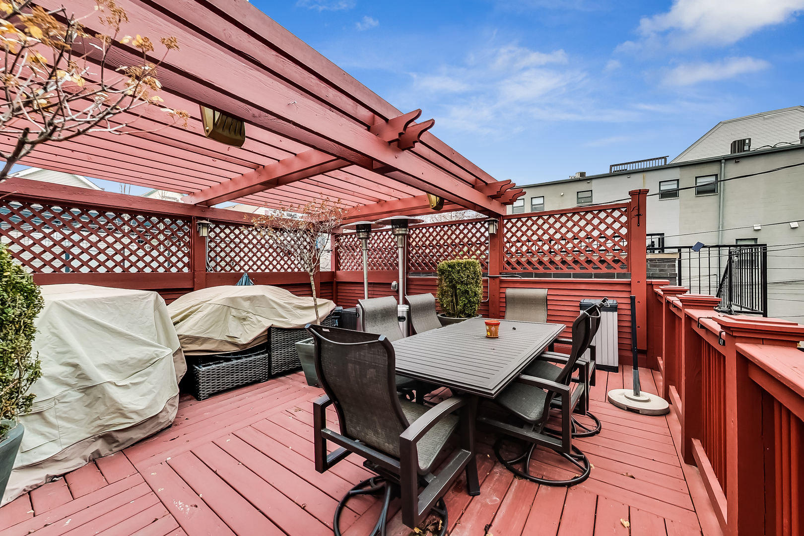 1508 West School Street Chicago, IL 60657 - Photo 39 of 40 a patio with tables and chairs