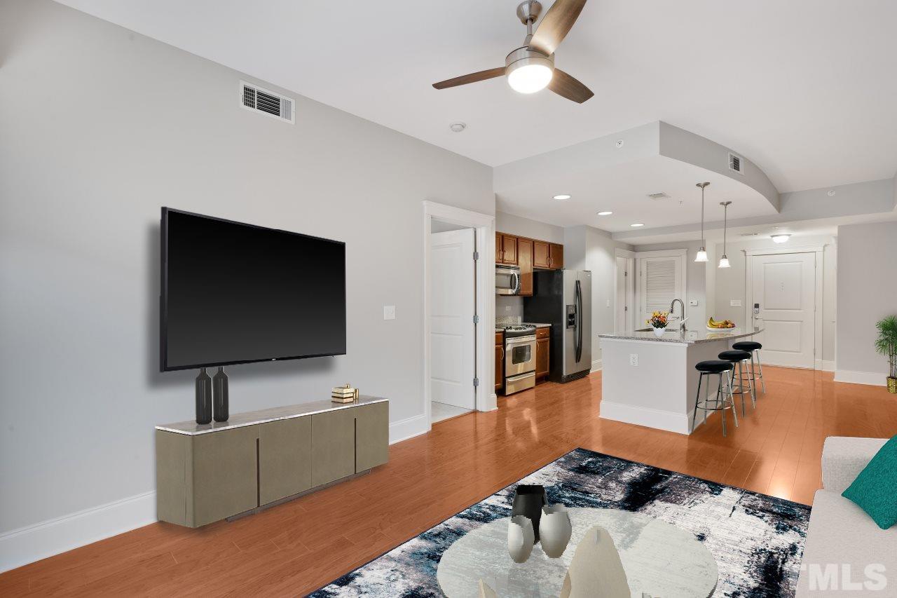 222 Glenwood Avenue, Unit 314 Raleigh, NC 27603 - Photo 4 of 30