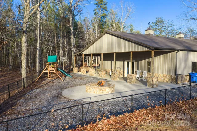 a table and chairs in the patio