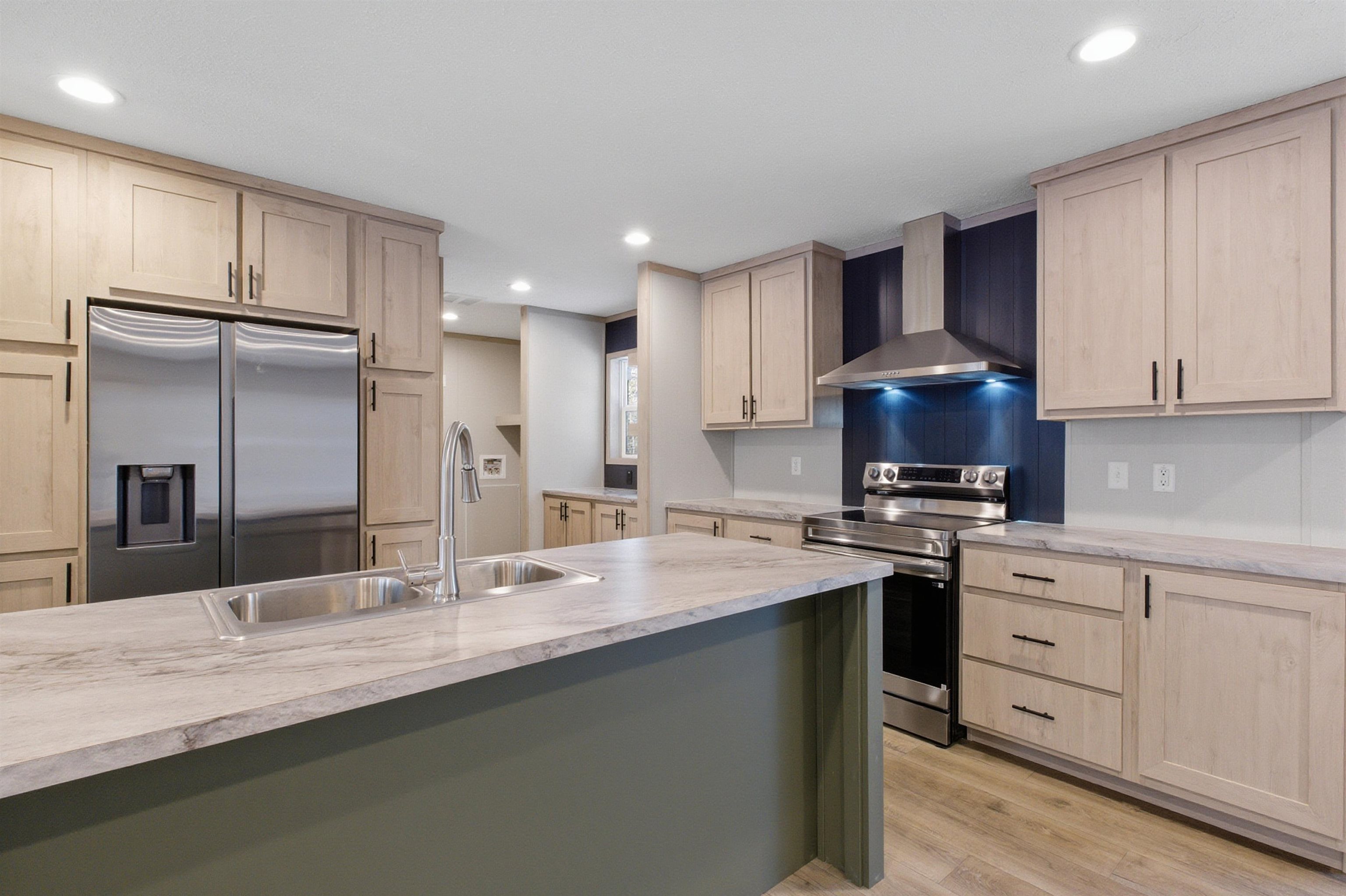 27 Bond Street Franklin, NH 03235 - Photo 11 of 30