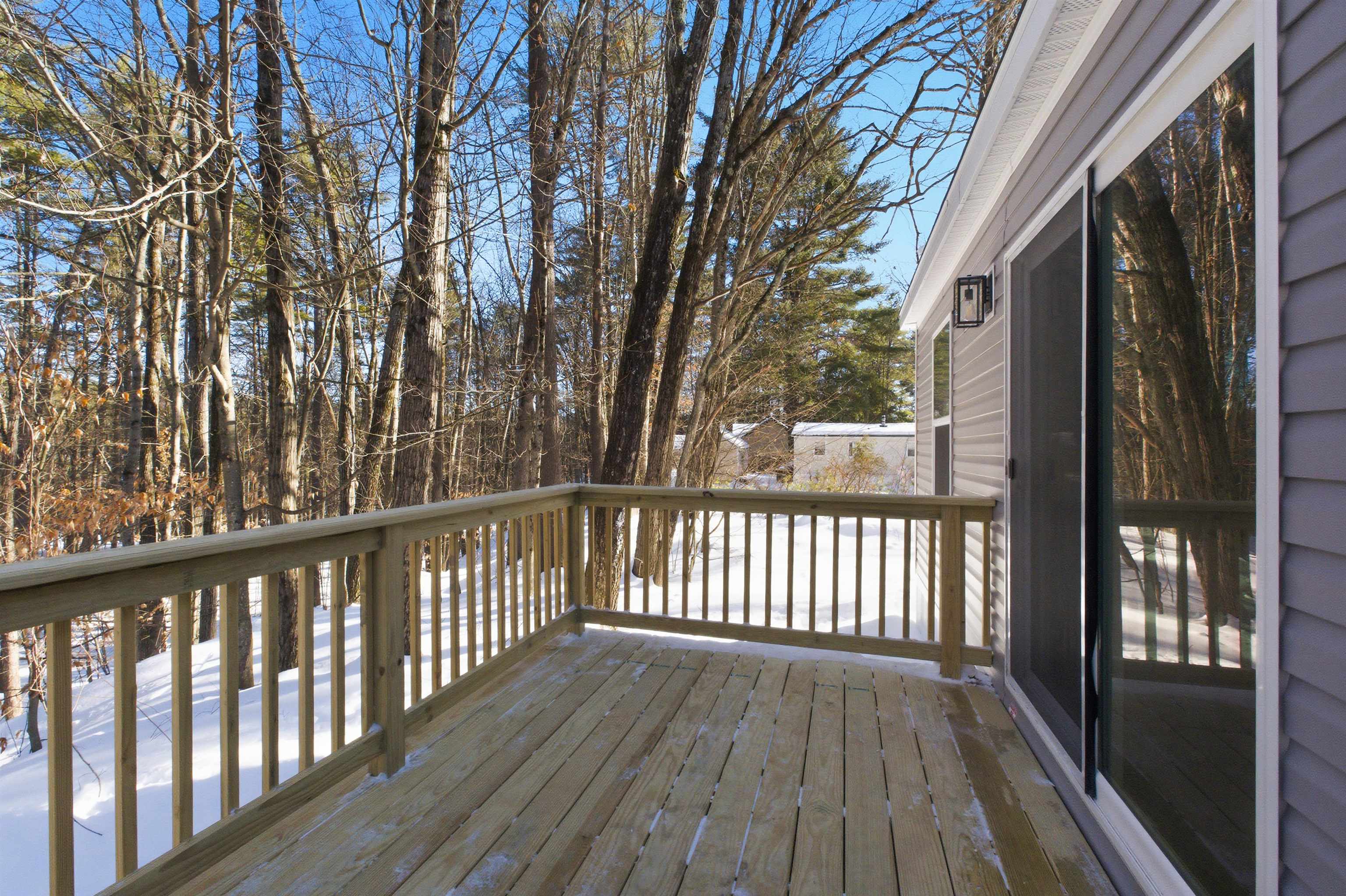 27 Bond Street Franklin, NH 03235 - Photo 5 of 30