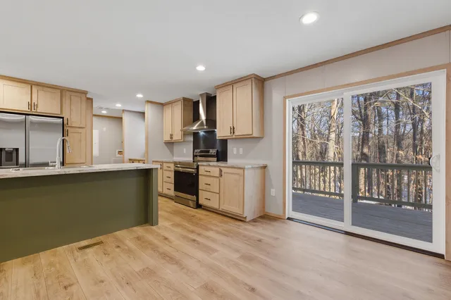 $261,500 | 27 Bond Street, Franklin, NH 03235