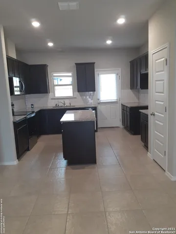 $1,700 | 2549 Smokey Cove, Seguin, TX 78155