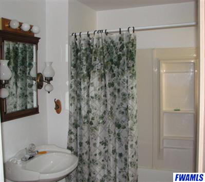 715 Riverside Avenue Fort Wayne, IN 46805 - Photo 9 of 13 Gallery Image 9