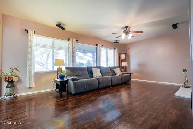 $609,900 | 1924 English Oak Way, Perris, CA 92571