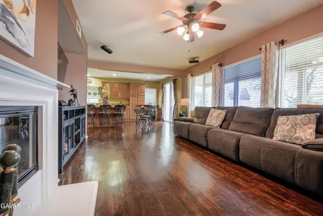 $609,900 | 1924 English Oak Way, Perris, CA 92571