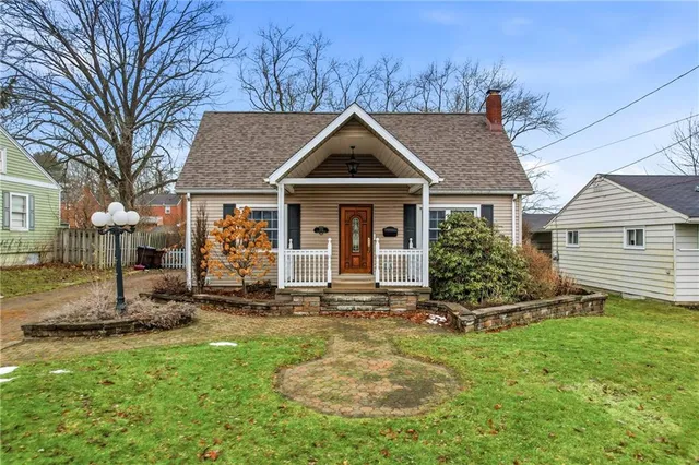 $179,000 | 772 Spencer Avenue, Sharon, PA 16146