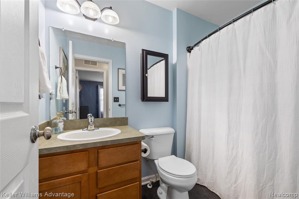 4240 Hampton Ridge Boulevard Howell, MI 48843 - Photo 15 of 23