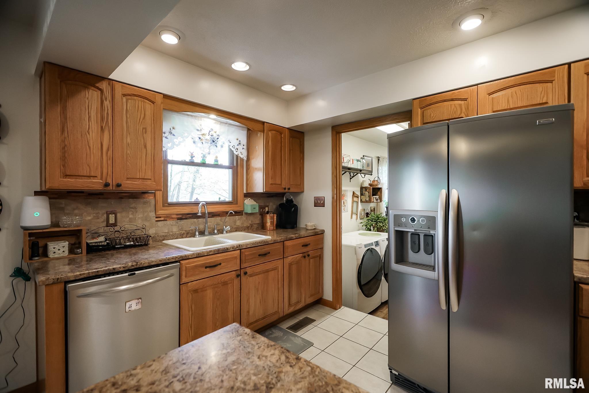 7449 Myrtle Street Manito, IL 61546 - Photo 11 of 40