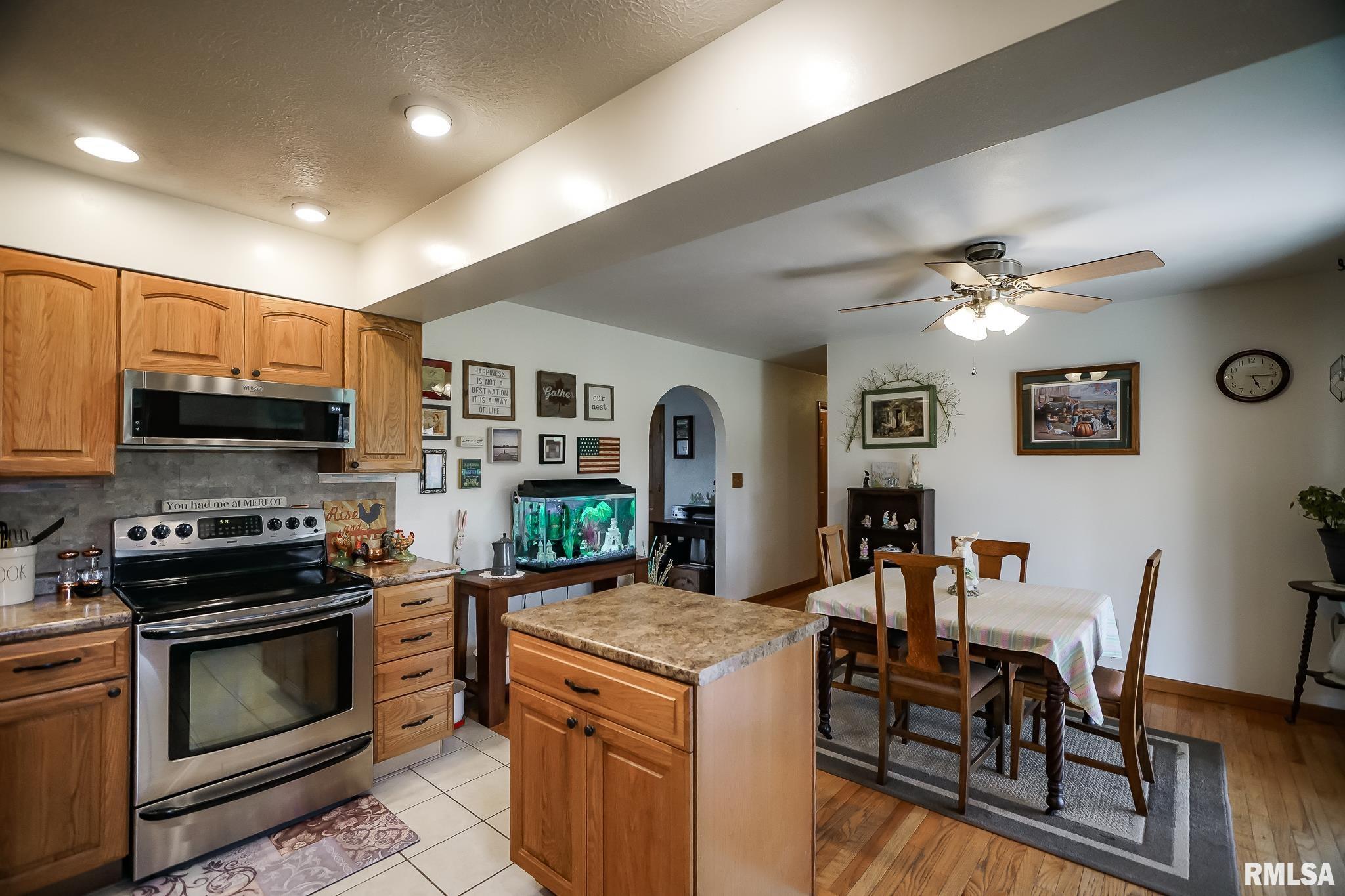 7449 Myrtle Street Manito, IL 61546 - Photo 15 of 40