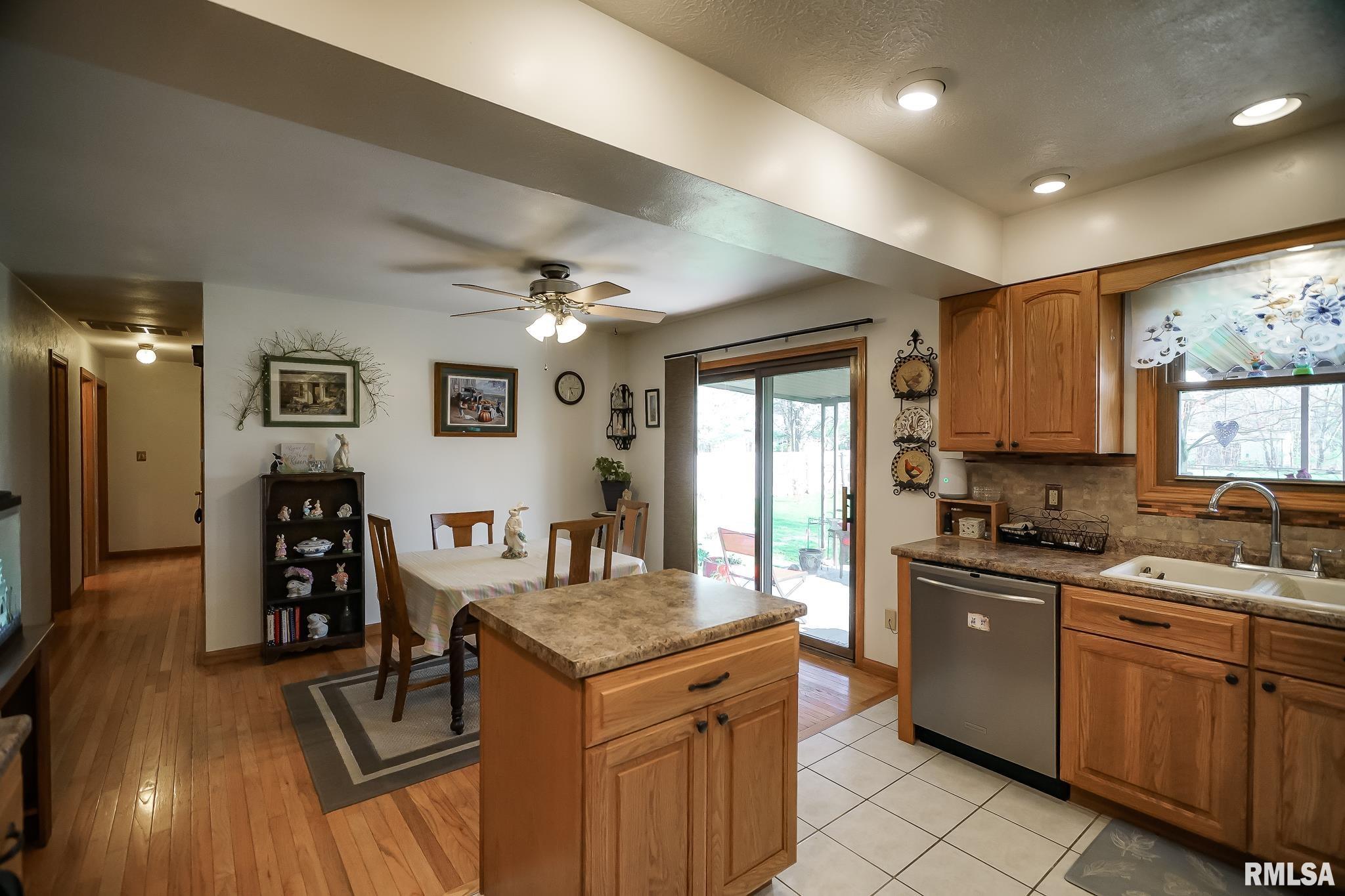 7449 Myrtle Street Manito, IL 61546 - Photo 16 of 40