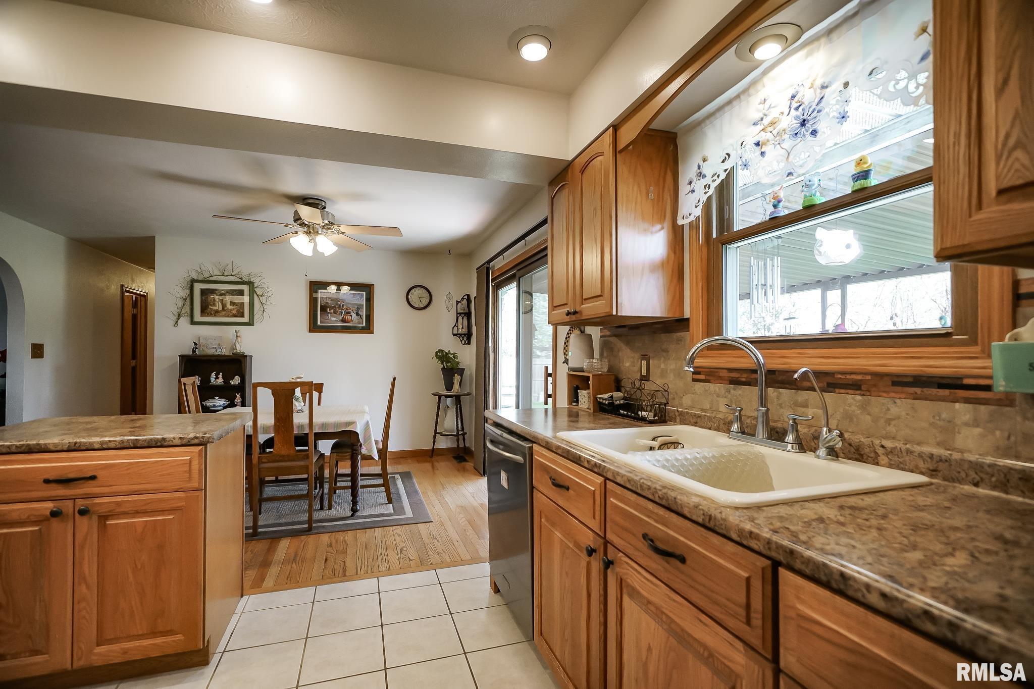 7449 Myrtle Street Manito, IL 61546 - Photo 17 of 40