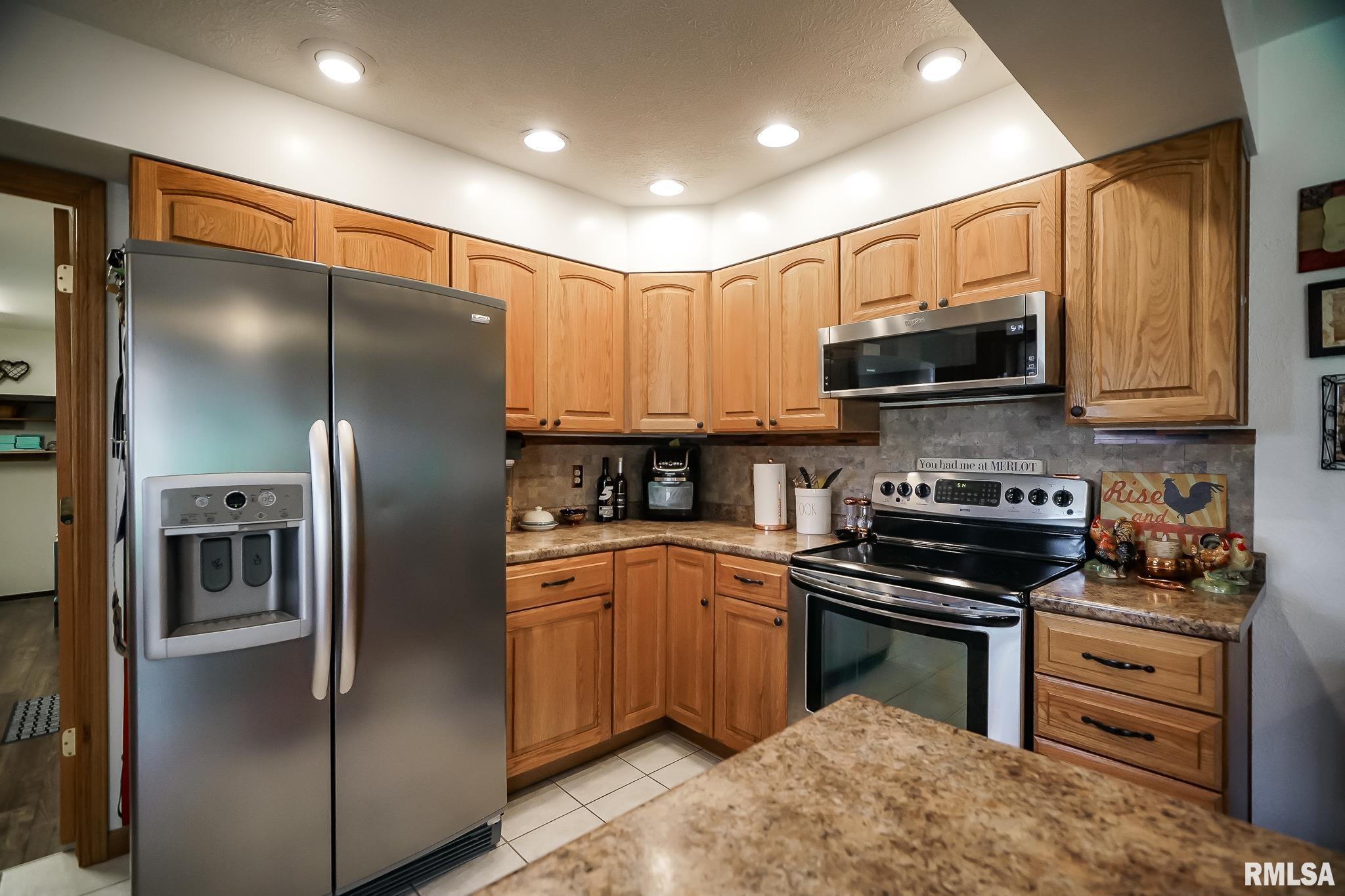 7449 Myrtle Street Manito, IL 61546 - Photo 10 of 40