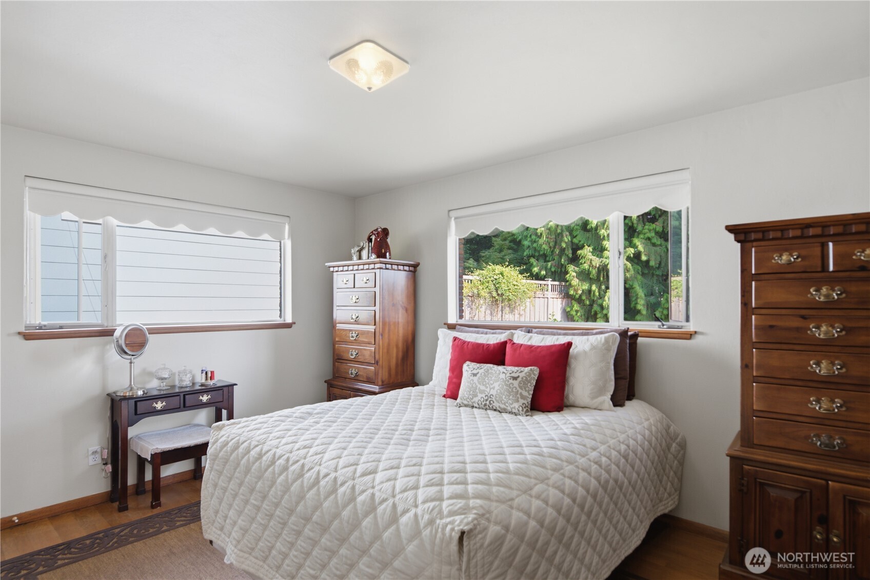 3947 Southwest Portland Street Seattle, WA 98136 - Photo 15 of 27