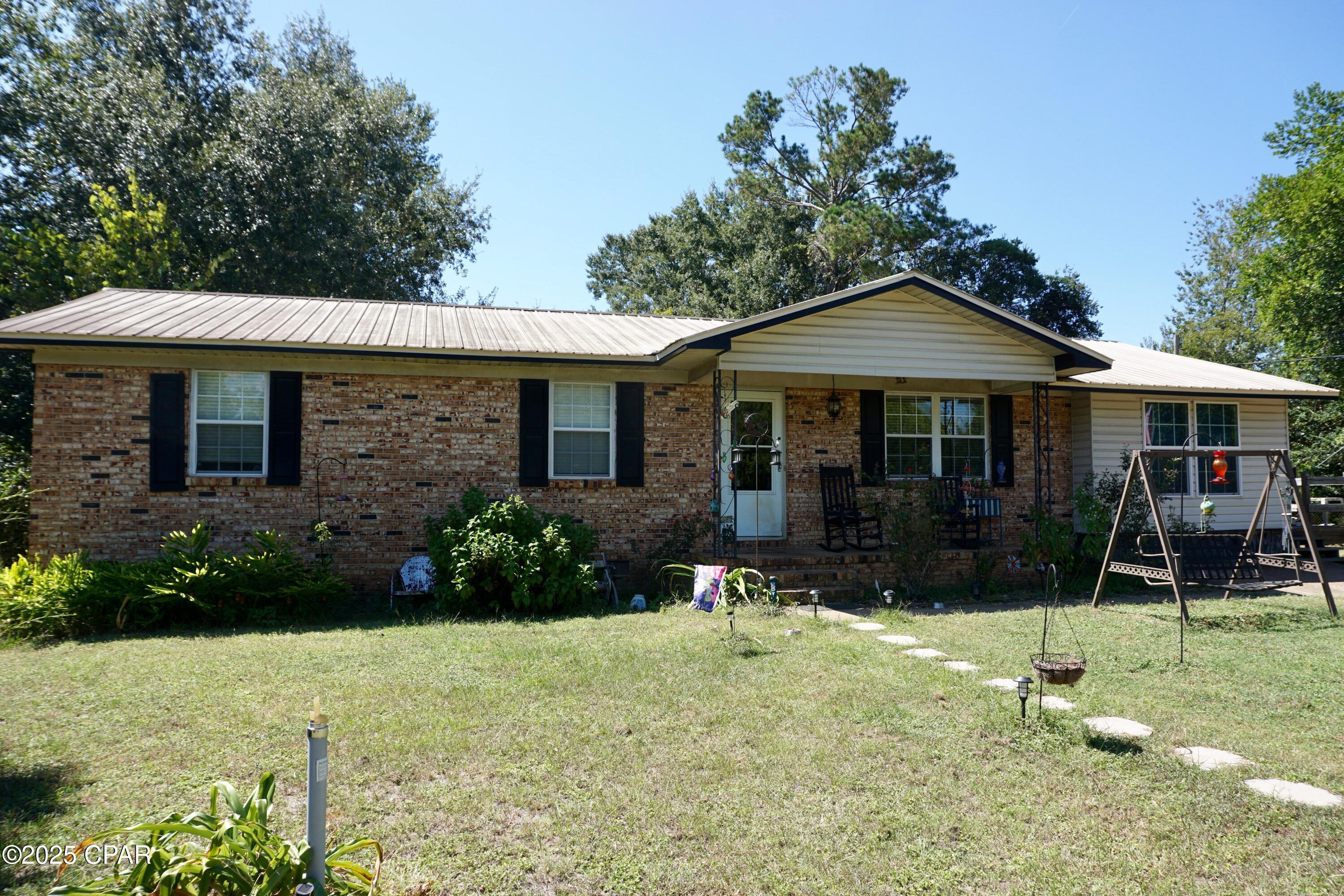 2071 Short Avenue Sneads, FL 32460 - Photo 2 of 31