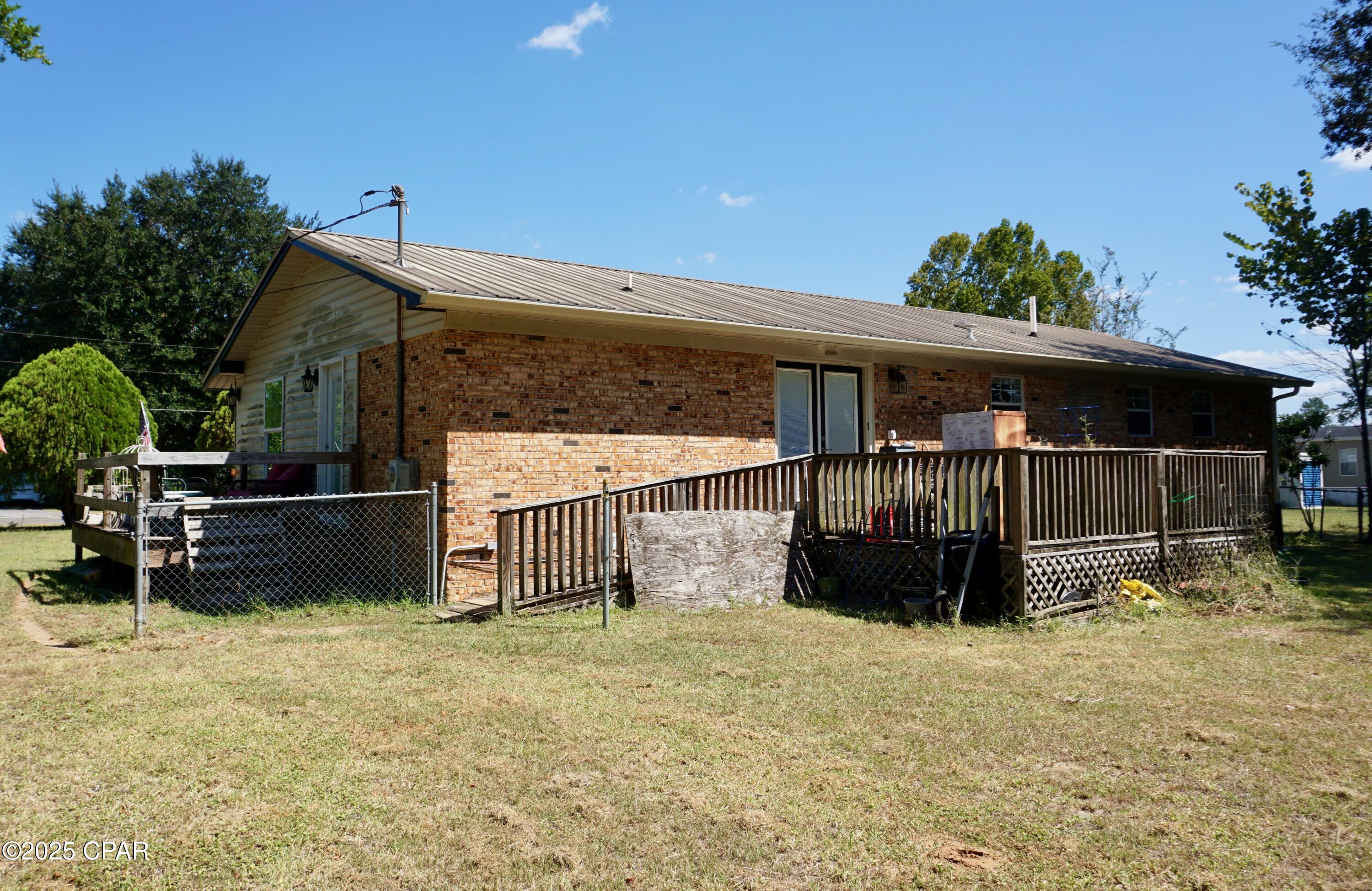 2071 Short Avenue Sneads, FL 32460 - Photo 9 of 31