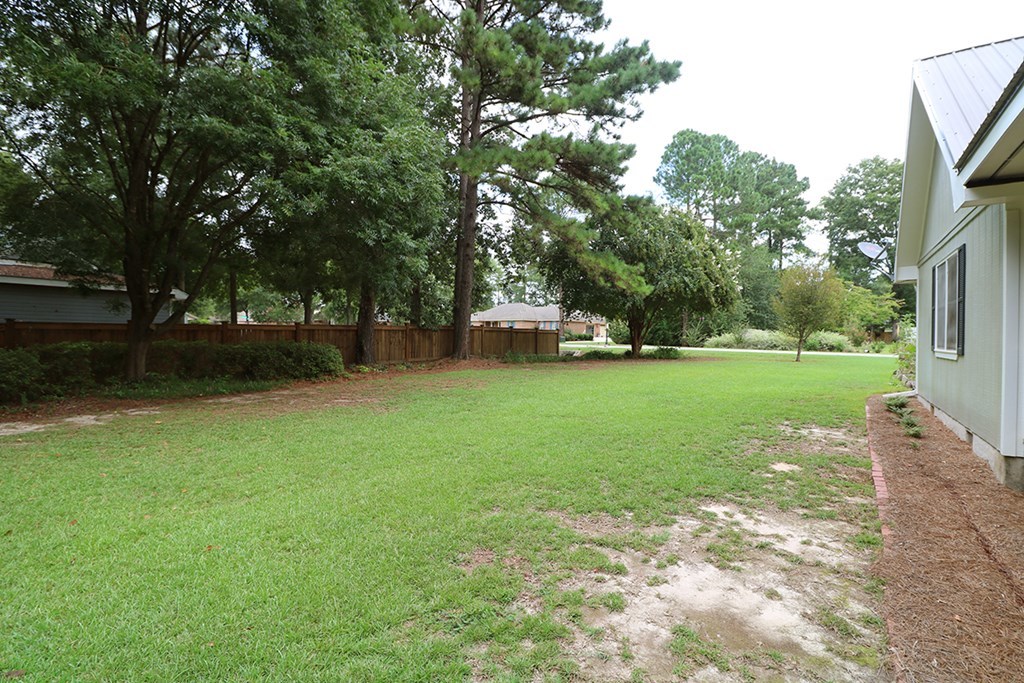 1921 Northside Road Perry, GA 31069 - Photo 29 of 49 a view of a park with large trees