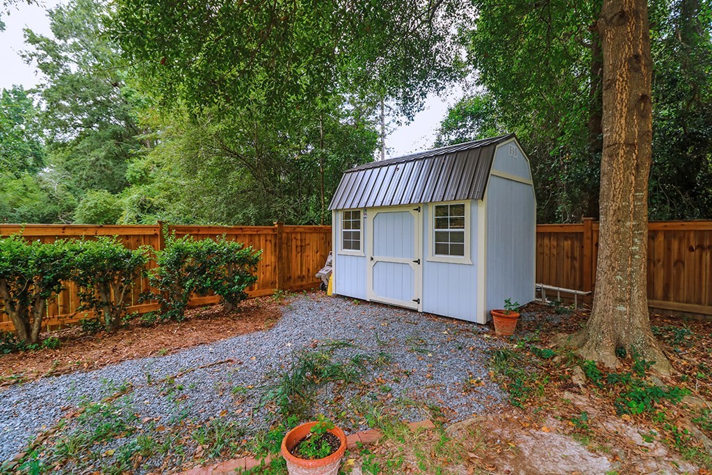 1921 Northside Road Perry, GA 31069 - Photo 49 of 49 a view of a house with backyard and garden