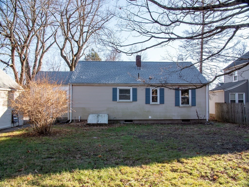 46 Fox Street West Springfield, MA 01089 - Photo 26 of 30 Gallery Image 26
