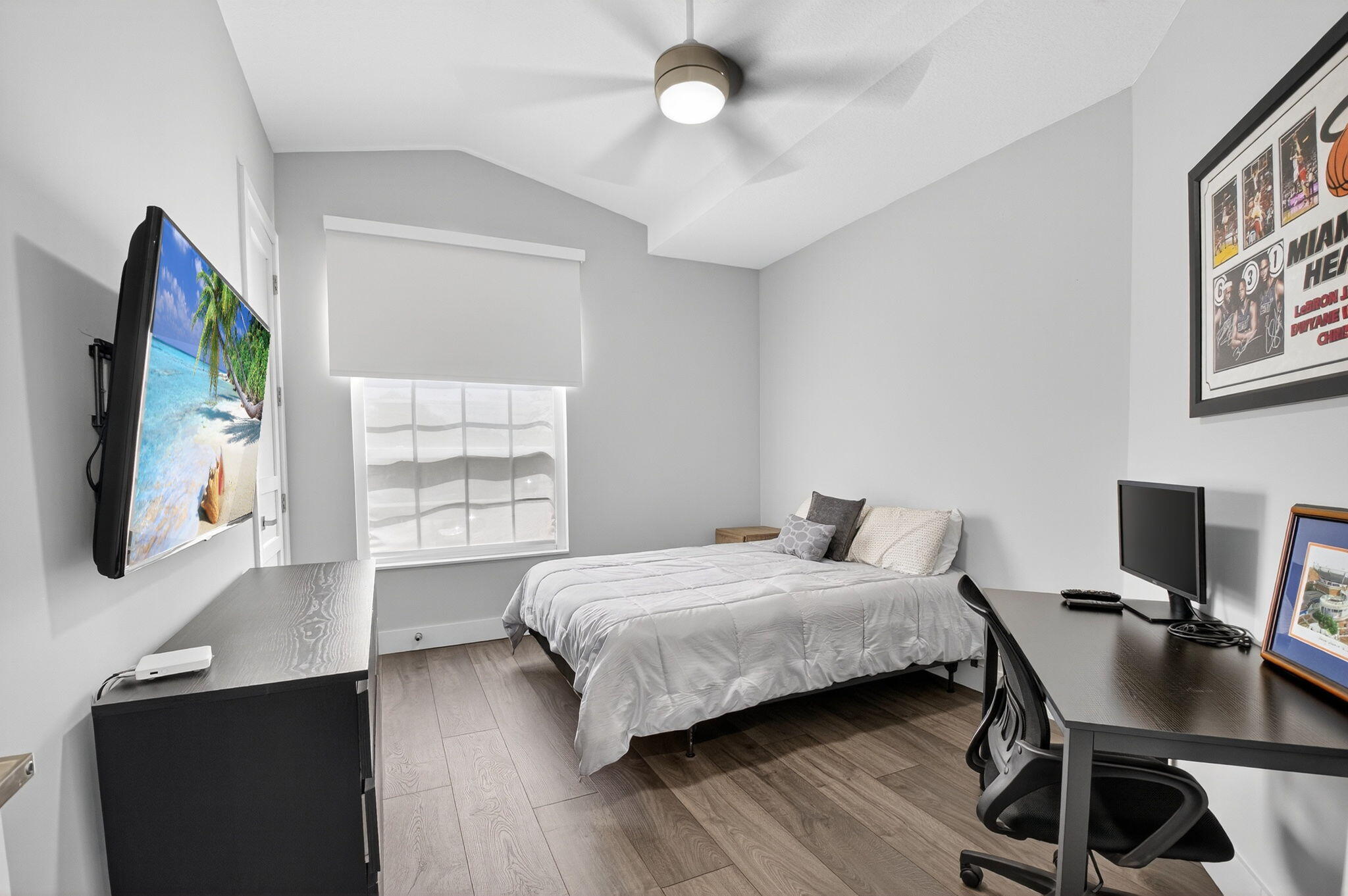 6529 Somerset Circle Boca Raton, FL 33496 - Photo 29 of 74 Guest Bedroom