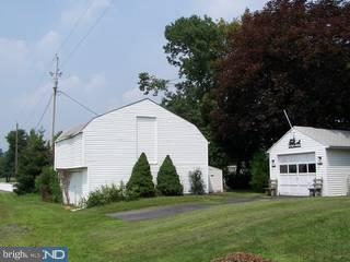 993 Maple Grove Road Mohnton, PA 19540 - Photo 4 of 6 Gallery Image 4