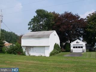 993 Maple Grove Road Mohnton, PA 19540 - Photo 5 of 6 Gallery Image 5