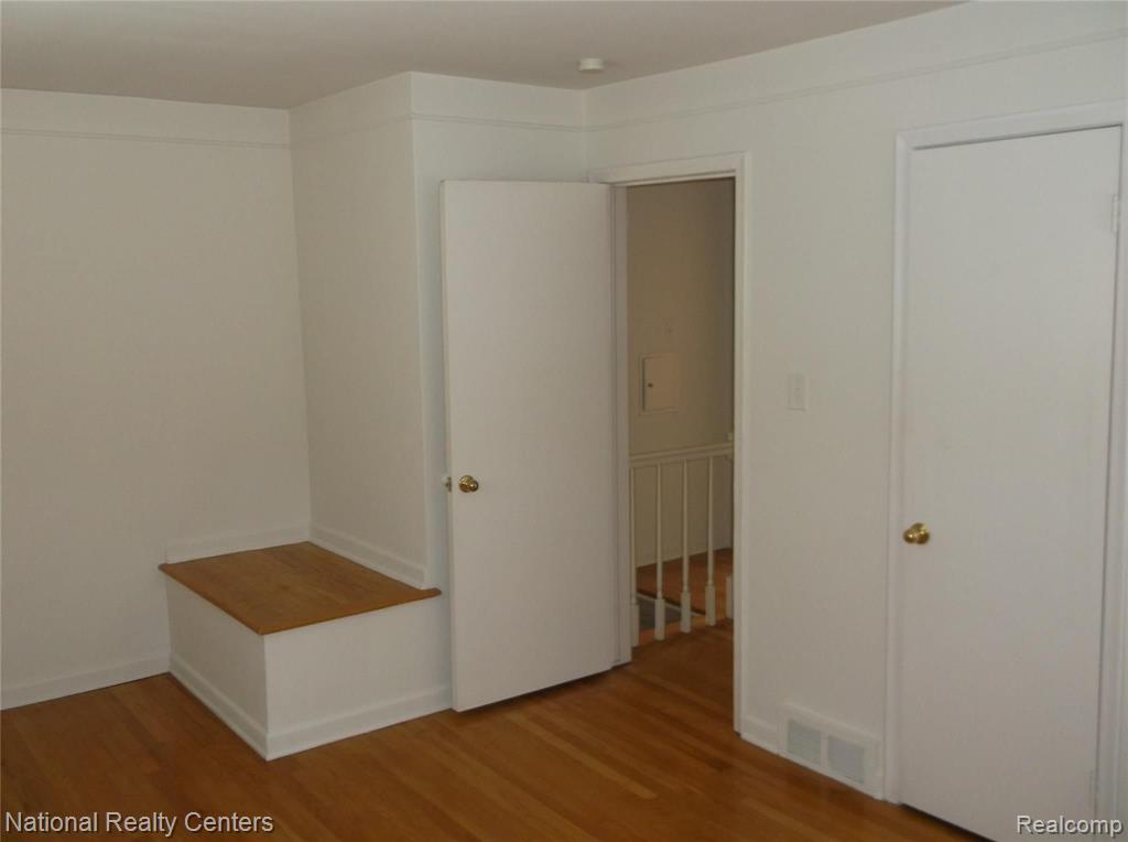 2037 East Maple Road Birmingham, MI 48009 - Photo 10 of 21