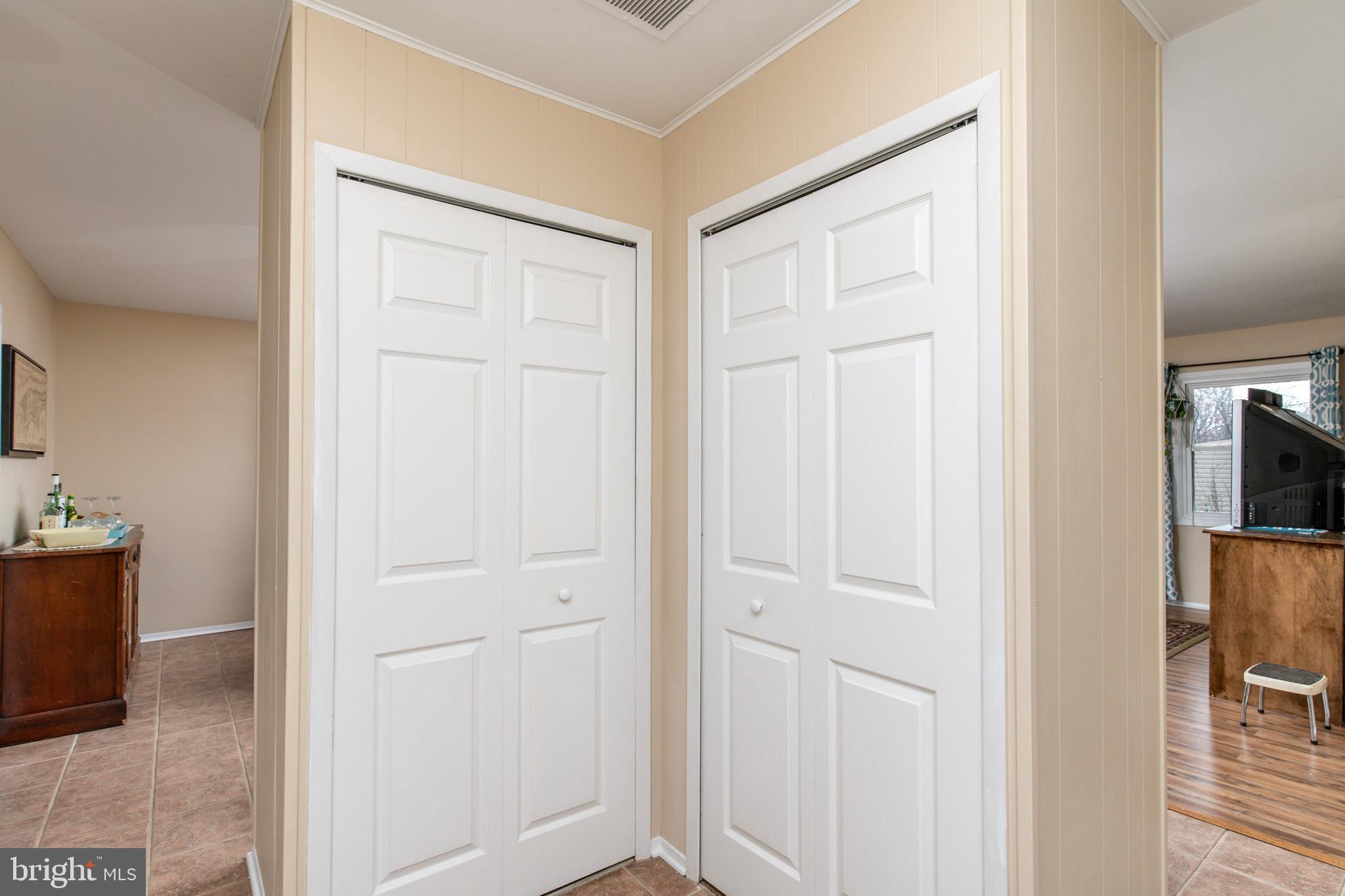 4516 Rising Lane Bowie, MD 20715 - Photo 5 of 27 Foyer with closet space