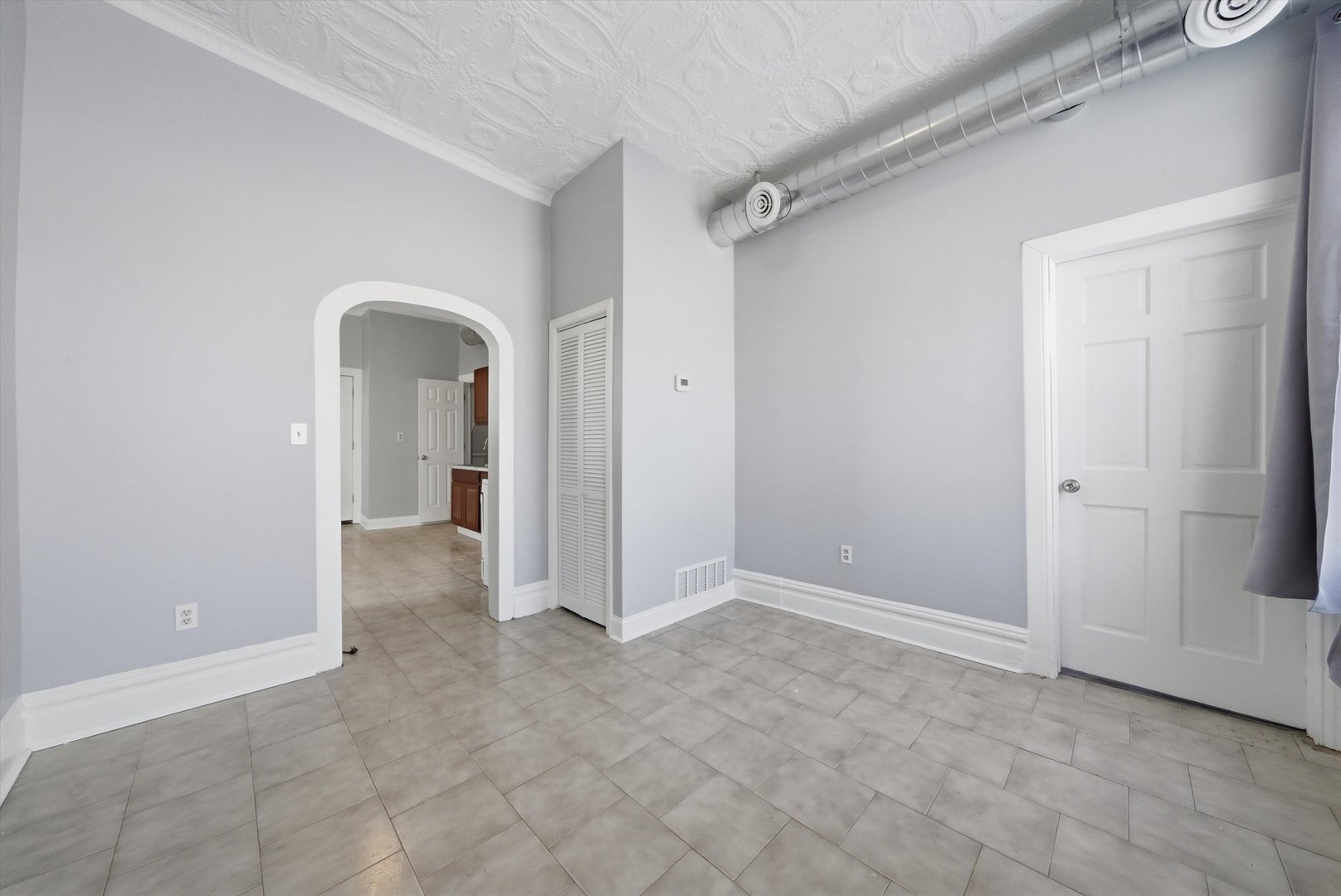 2712 West 25th Street, Unit 1R Chicago, IL 60608 - Photo 8 of 15