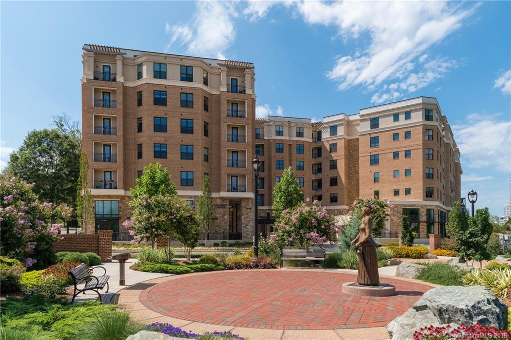 1440 Harding Place, Unit 446 Charlotte, NC 28204 - Photo 2 of 19 a front view of a building