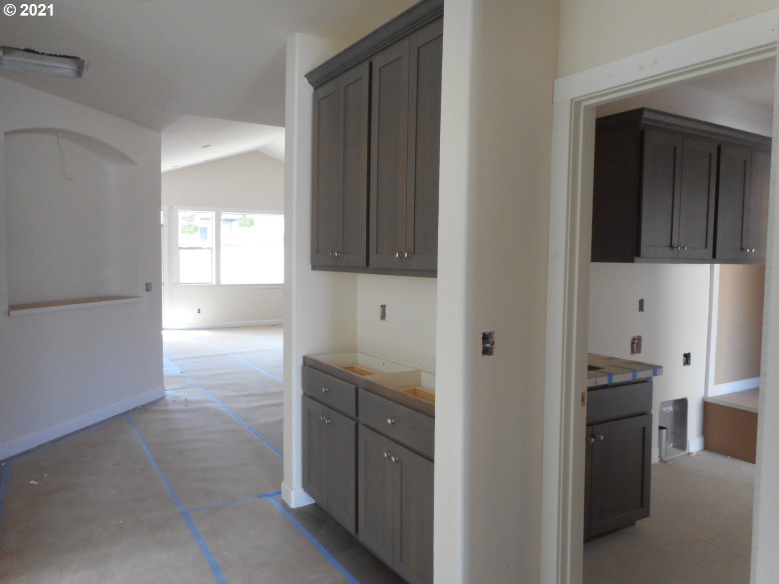1805 Northeast 173rd Way Ridgefield, WA 98642 - Photo 2 of 30