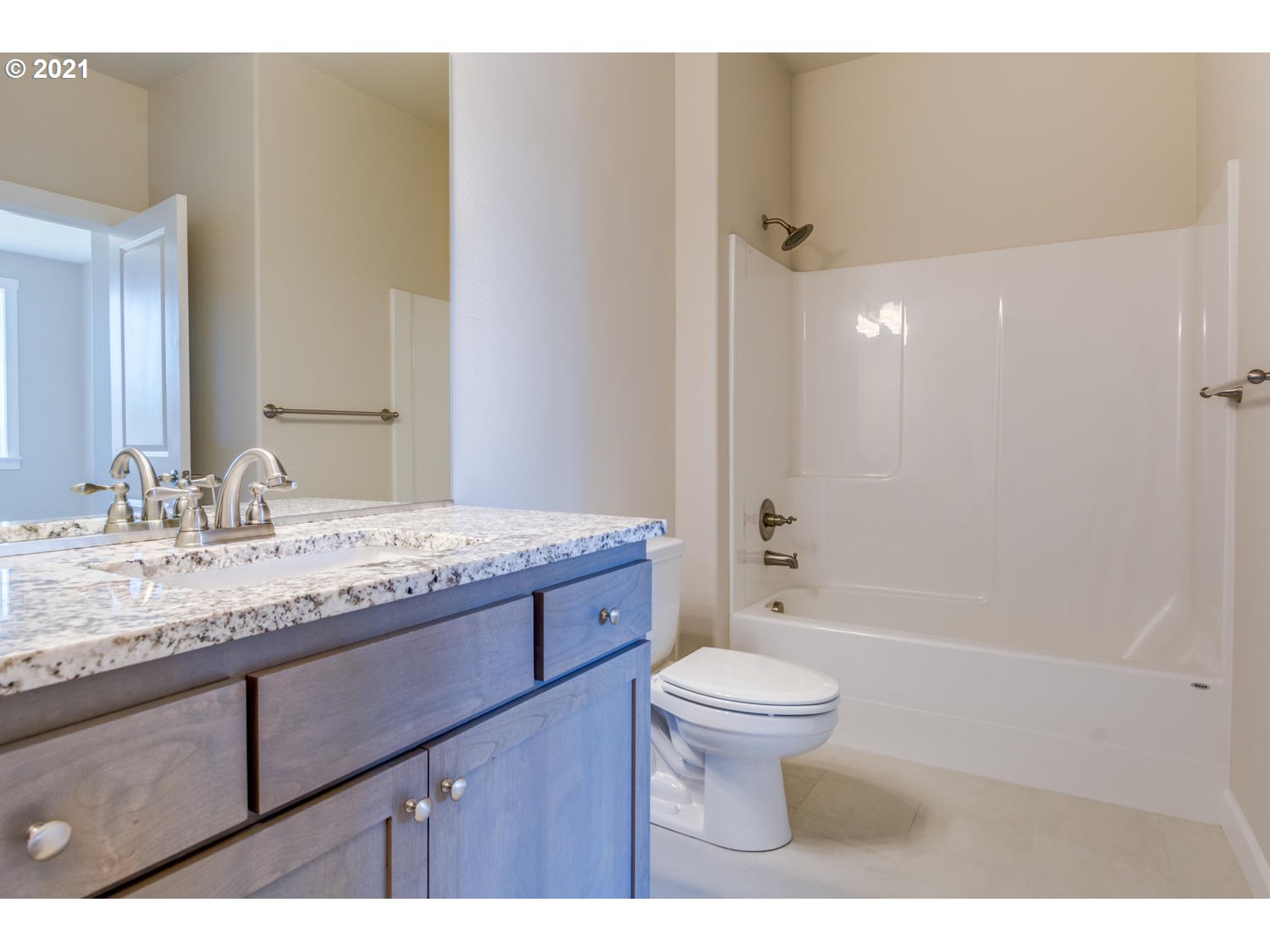 1805 Northeast 173rd Way Ridgefield, WA 98642 - Photo 11 of 30