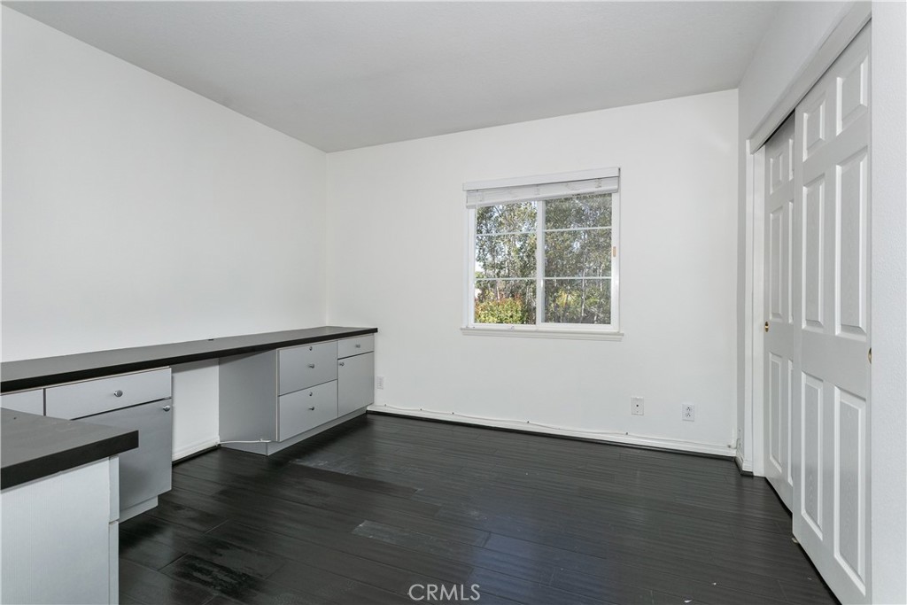 1175 Corte Riviera Camarillo, CA 93010 - Photo 28 of 33