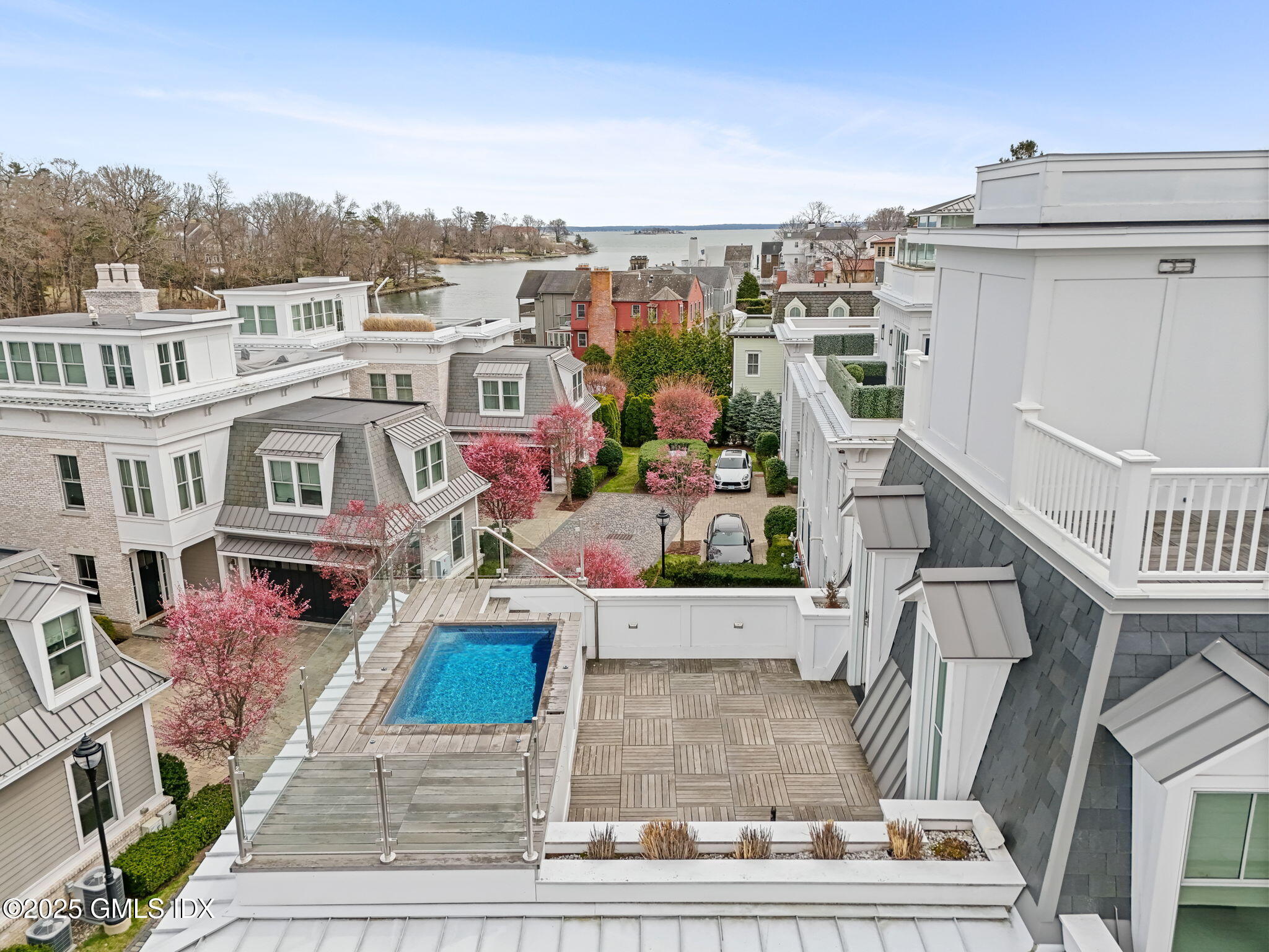 2 Oneida Drive, Unit B2 Greenwich, CT 06830 - Photo 27 of 29 Terrace