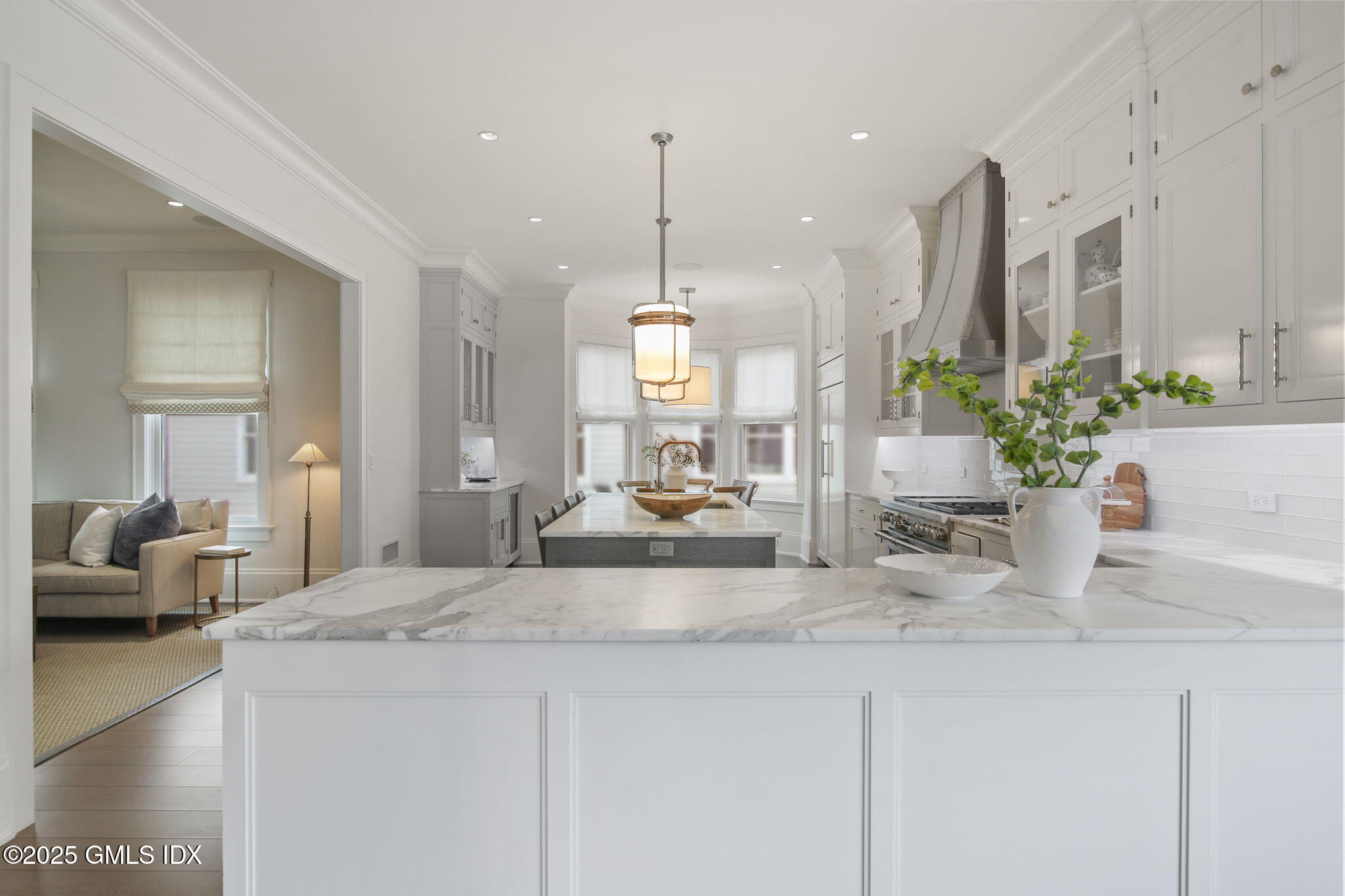 2 Oneida Drive, Unit B2 Greenwich, CT 06830 - Photo 7 of 29 Kitchen