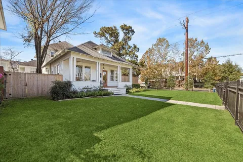 $1,080,000 | 1847 Cortlandt Street, Houston, TX 77008