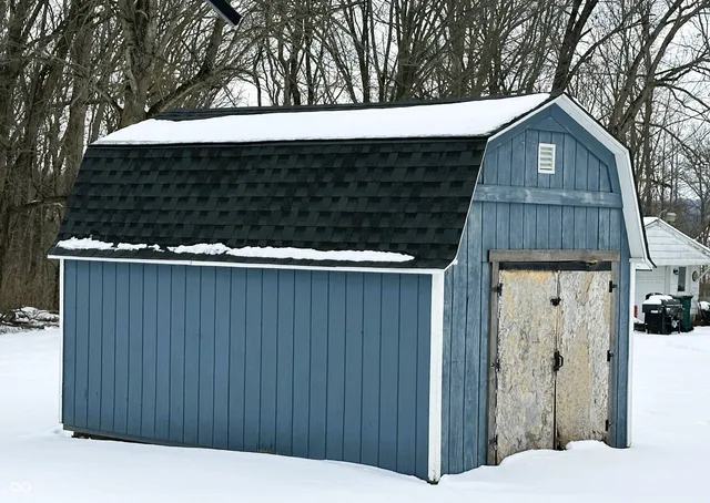 $315,000 | 541 North US Highway 231, Greencastle, IN 46135