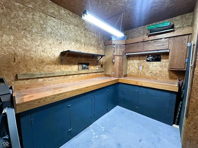 $315,000 | 541 North US Highway 231, Greencastle, IN 46135