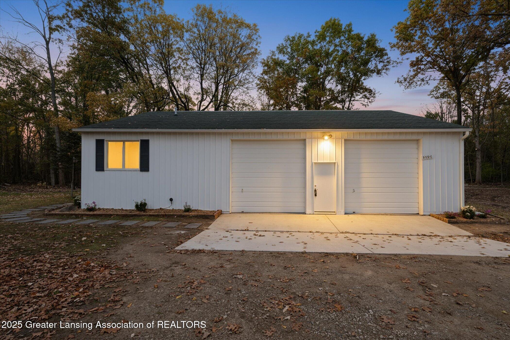 9595 East State Road Haslett, MI 48840 - Photo 6 of 47 9595 E State
