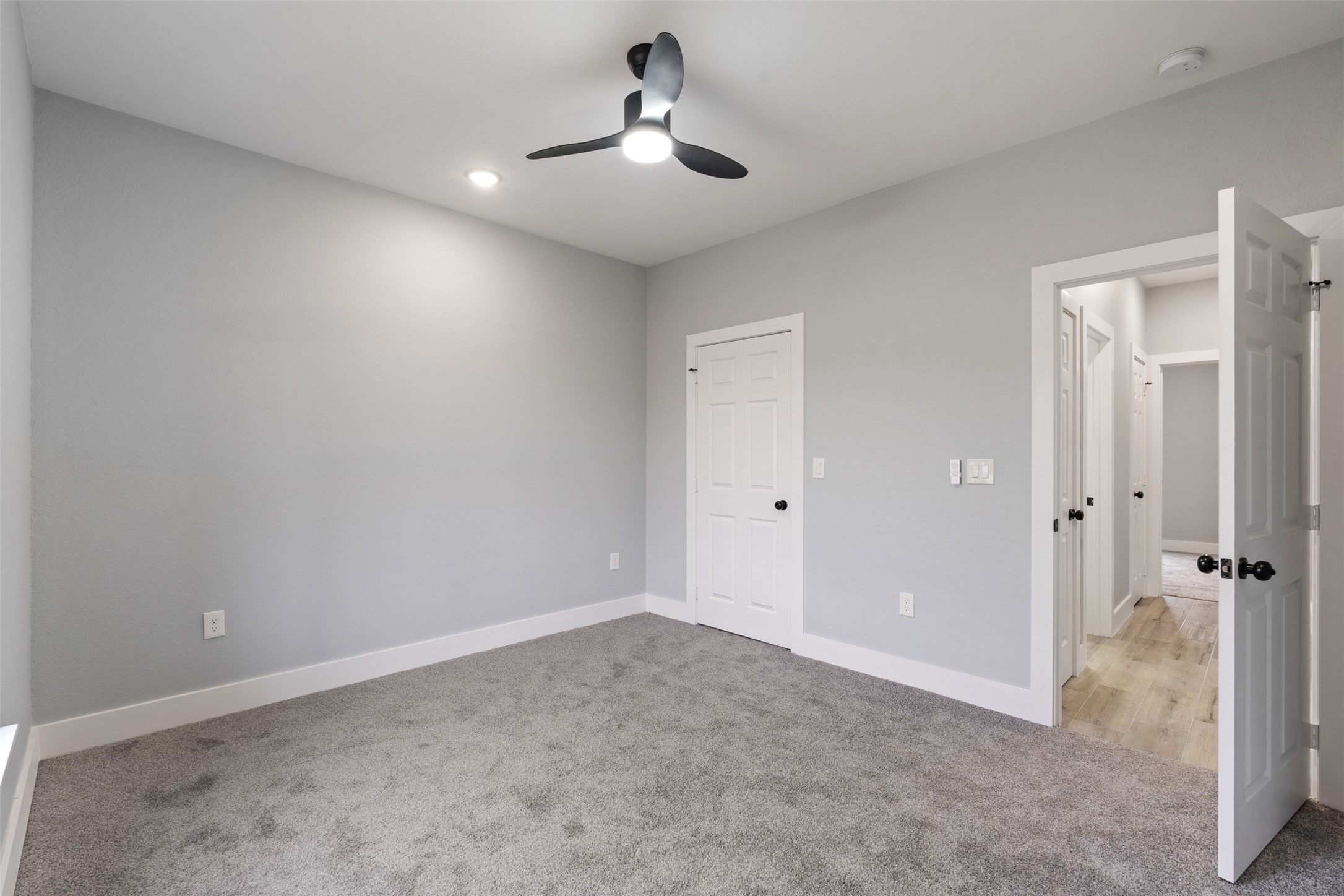 7 Meadowview Drive Trinity, TX 75862 - Photo 20 of 32 a view of an empty room