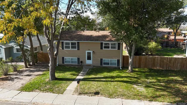 $278,000 | 714 South 9th Street, Douglas, WY 82633
