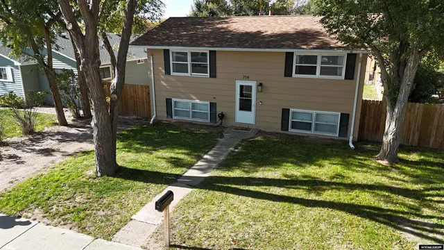 $278,000 | 714 South 9th Street, Douglas, WY 82633