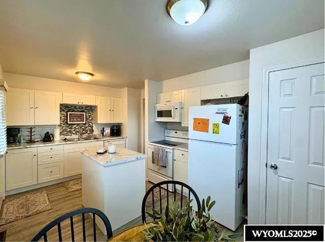 $278,000 | 714 South 9th Street, Douglas, WY 82633