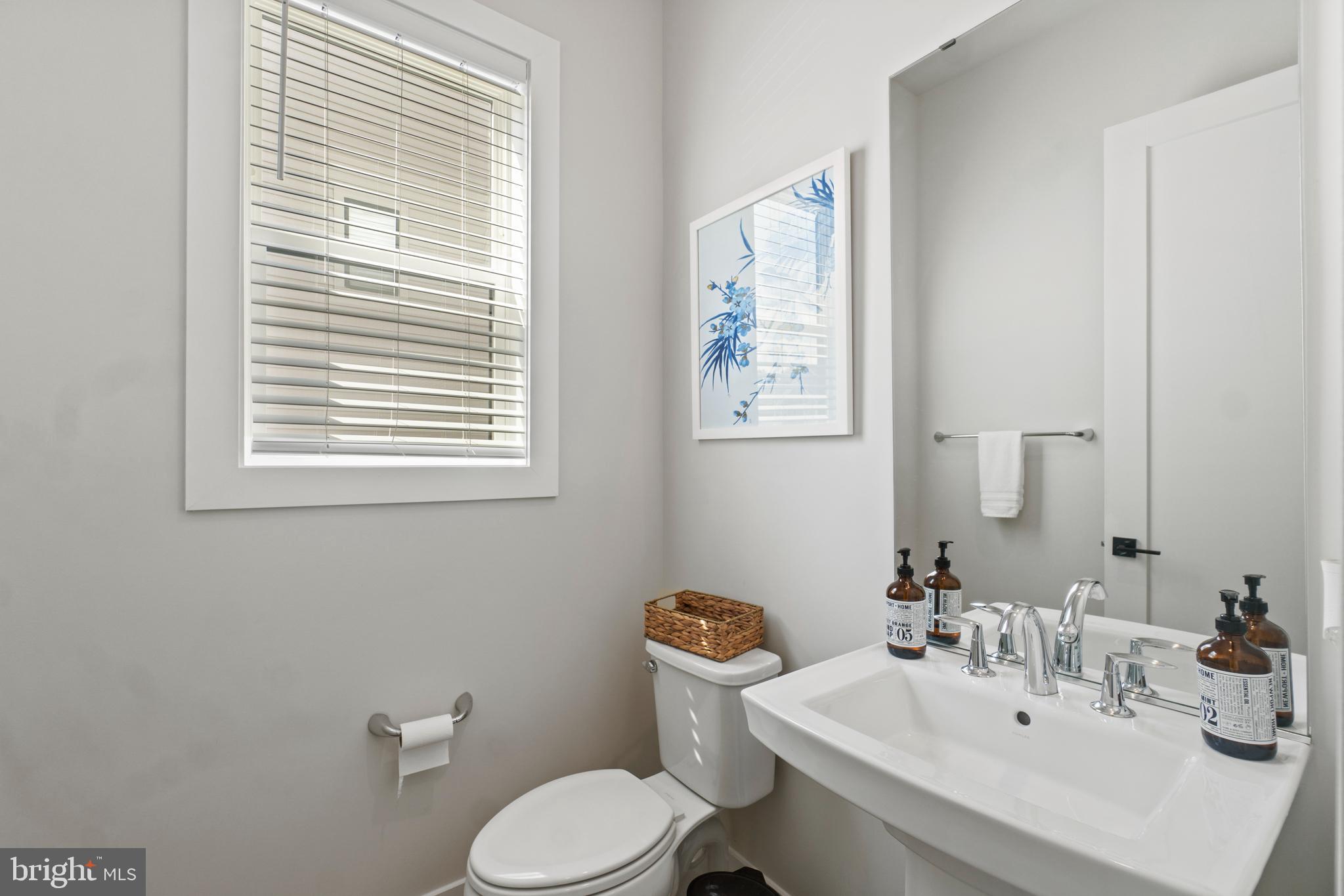 12415 Potomac Hunt Road North Potomac, MD 20878 - Photo 16 of 41 Gallery Image 16