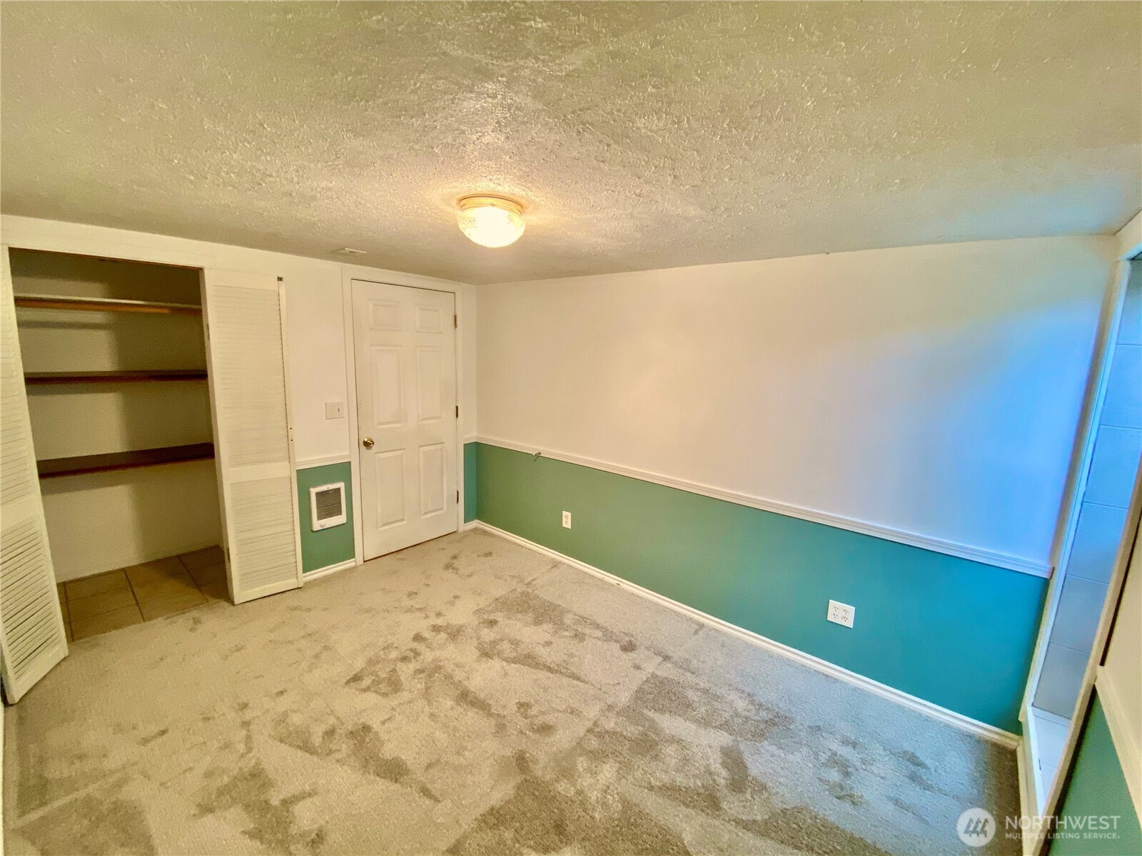 313 Northeast 185th Street Shoreline, WA 98155 - Photo 11 of 24 a view of an empty room