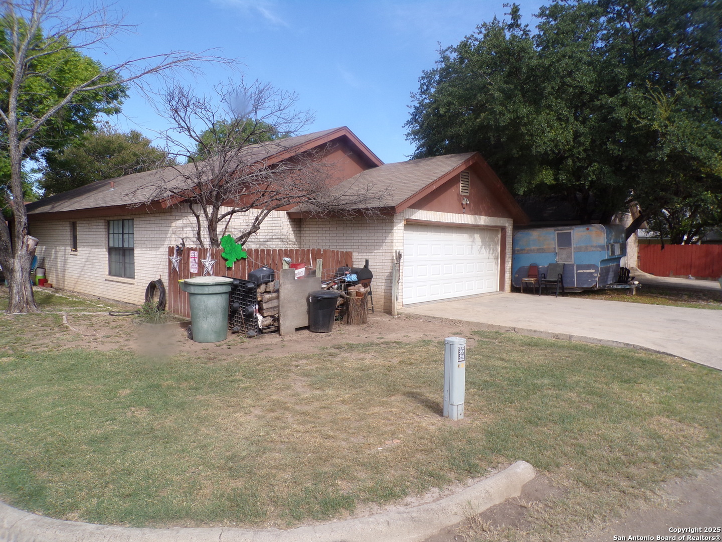 10 Kings Court Uvalde, TX 78801 - Photo 14 of 17