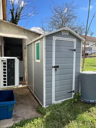 $1,050 | 314 Bowman Street, Vinton, VA 24179