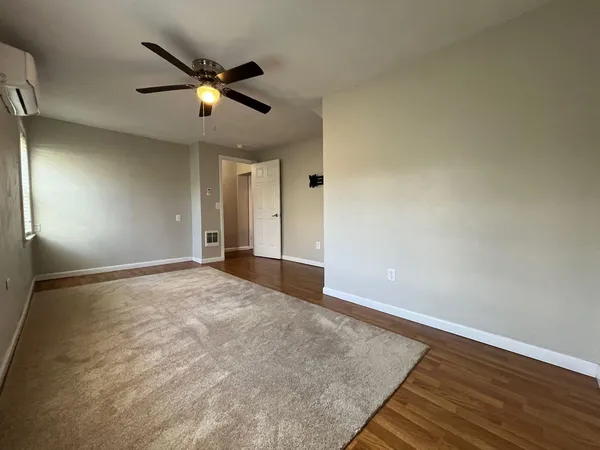 $1,050 | 314 Bowman Street, Vinton, VA 24179