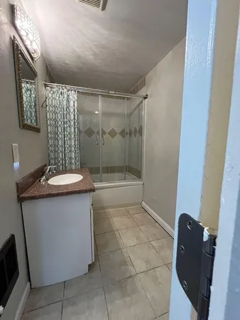 $1,050 | 314 Bowman Street, Vinton, VA 24179